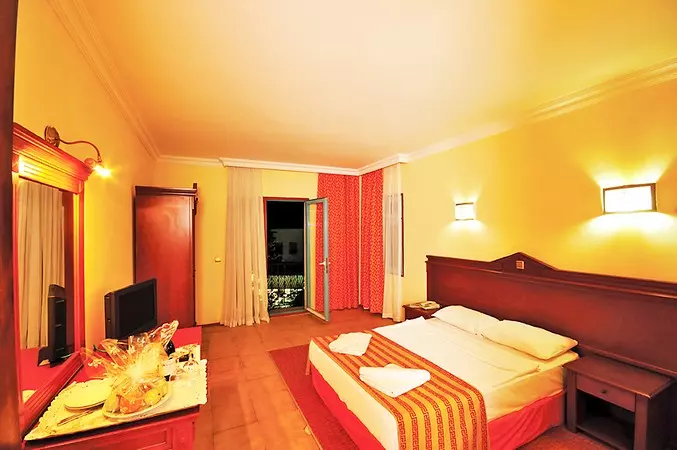 هتل پالم گاردن گومبت بدروم